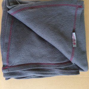 Qatar airways in flight fleecy soft blanket dark grey in original packing